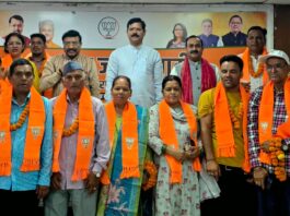 लगातार दूसरे दिन बड़ी संख्या में जनप्रतिनिधियों और सामाजिक कार्यकर्ताओं ने थामा भाजपा का दामन!