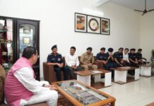 मुख्यमंत्री पुष्कर सिंह धामी ने एनडीआरएफ बटालियन गदरपुर का किया भ्रमण, जवानों से संवाद कर आपदा प्रबंधन व्यवस्थाओं की ली जानकारी